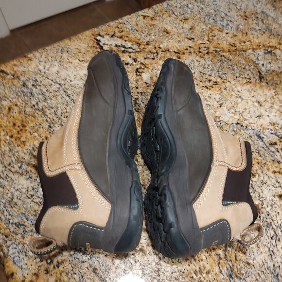 L.L. Bean Brown Waterproof Bean Boots Size 9.5 M 05455 - Picture 6 of 15